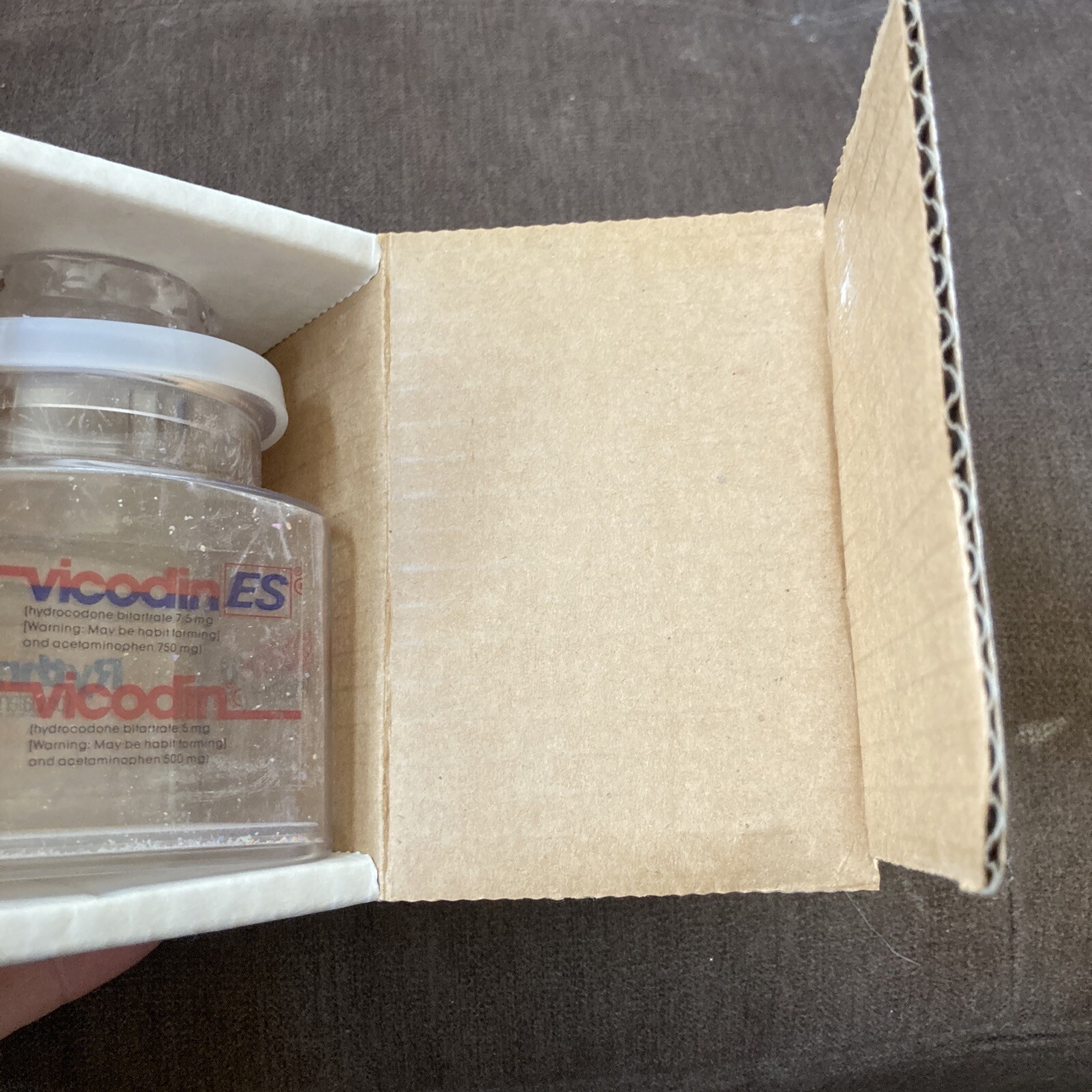 RARE '80s Vintage VICODIN Rythmal Zostrix Isoptin Plastic Jar Drug Promo 4 Inche