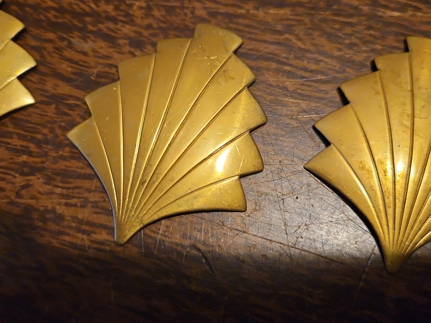 Lot Of 20 Leaves Shield France Vintage 60s Brass Stampings Findings Jewelry