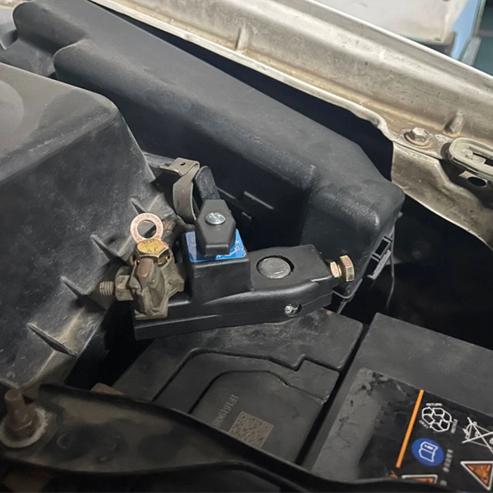 Car Battery Disconnect Isolator Cut Off Switch With power cut-off ability