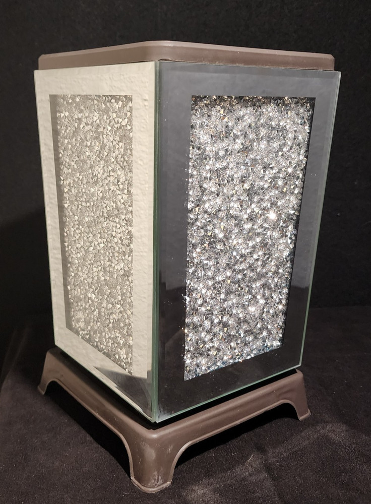 Flower Pot Crushed Diamond Mirrored