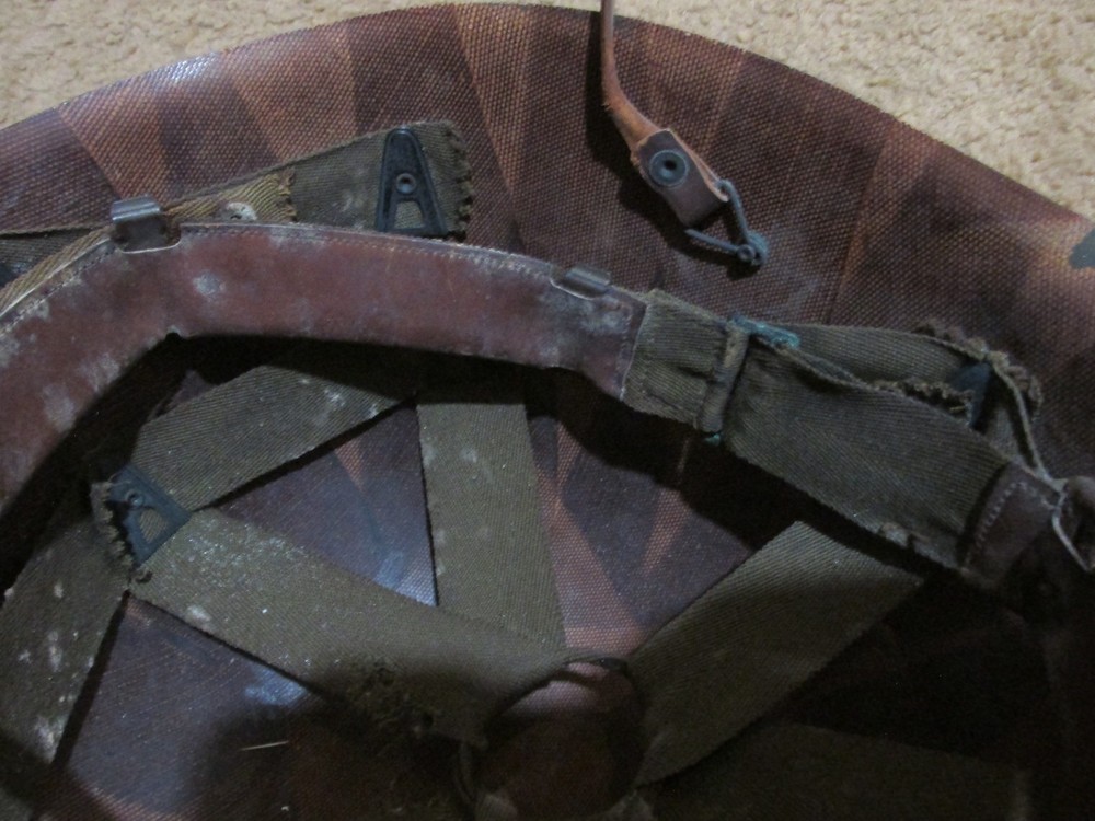 WW2 M1 fixed Bail helmet Named Lieutenant Capac liner