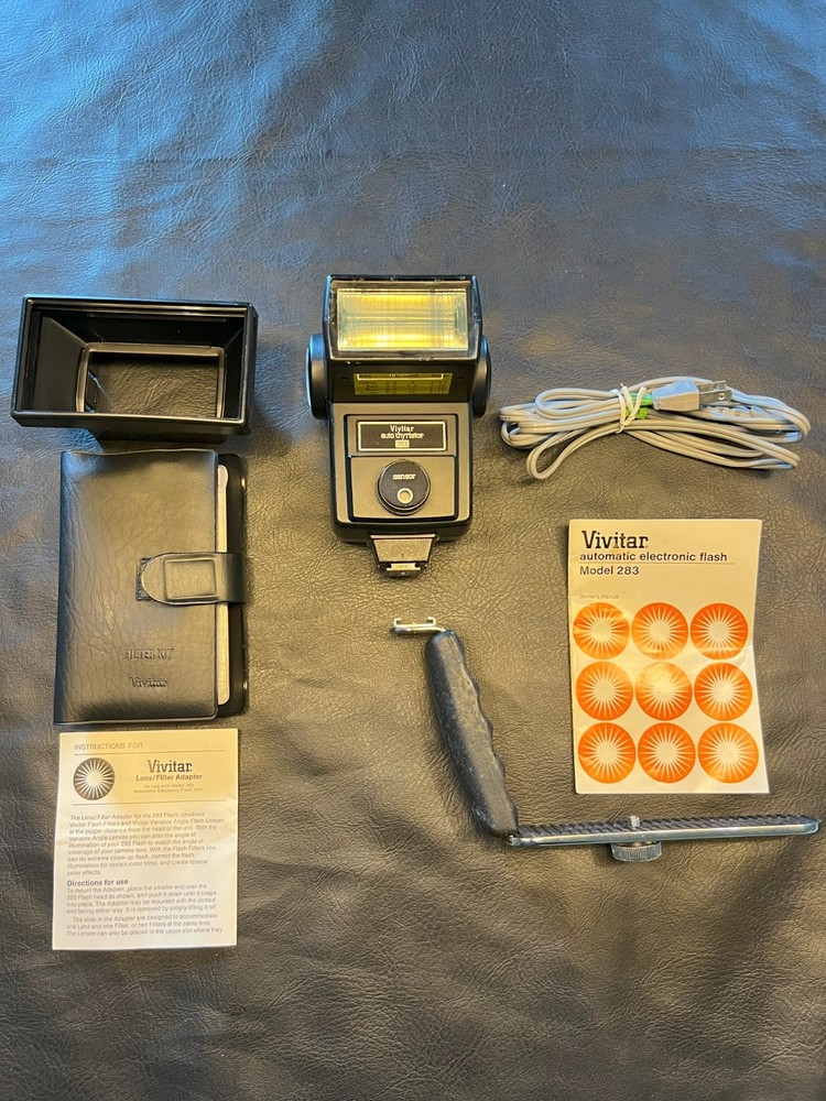 Vivitar Automatic Electronic Flash with Filters Model 283