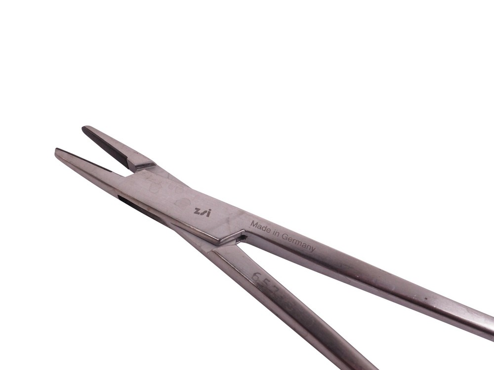 ZSI NEEDLE HOLDER GERMANY