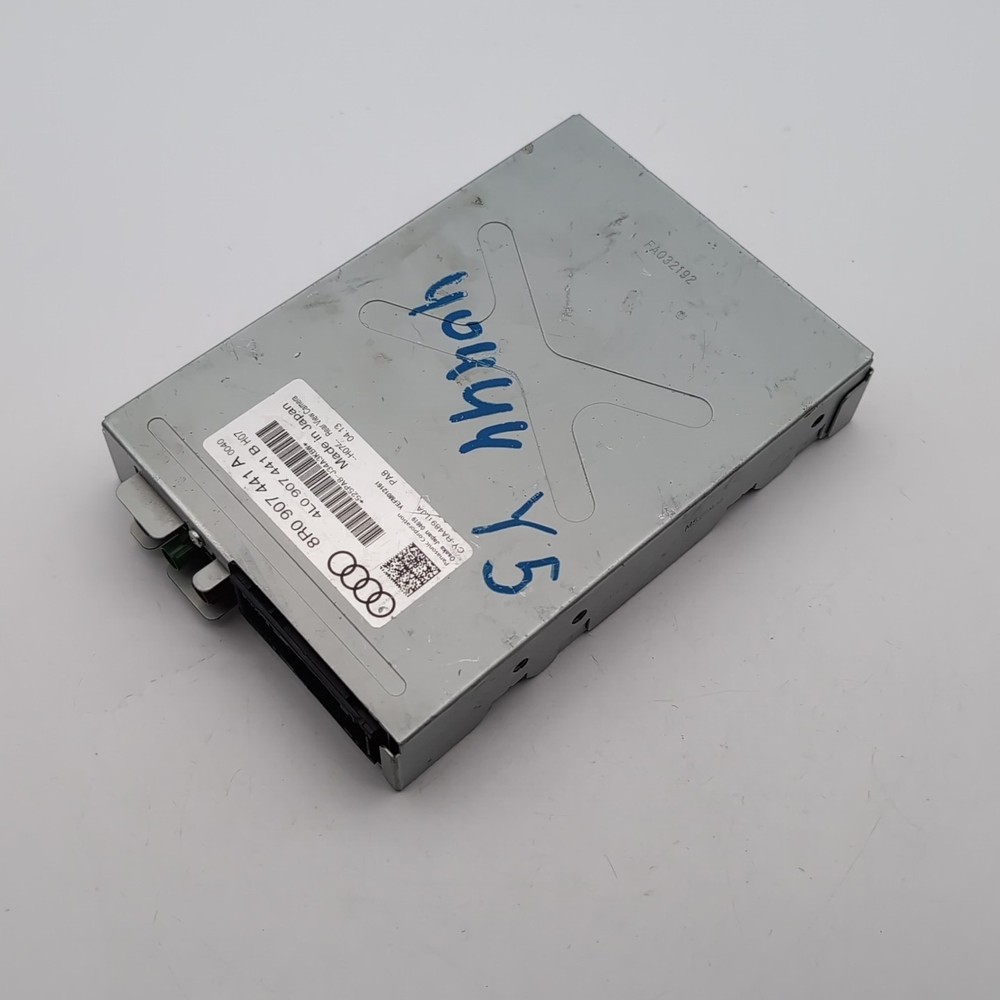 2010 2011 2012 2013 2014 2015 2016 Audi Q5 Rear View Camera Control Module OEM