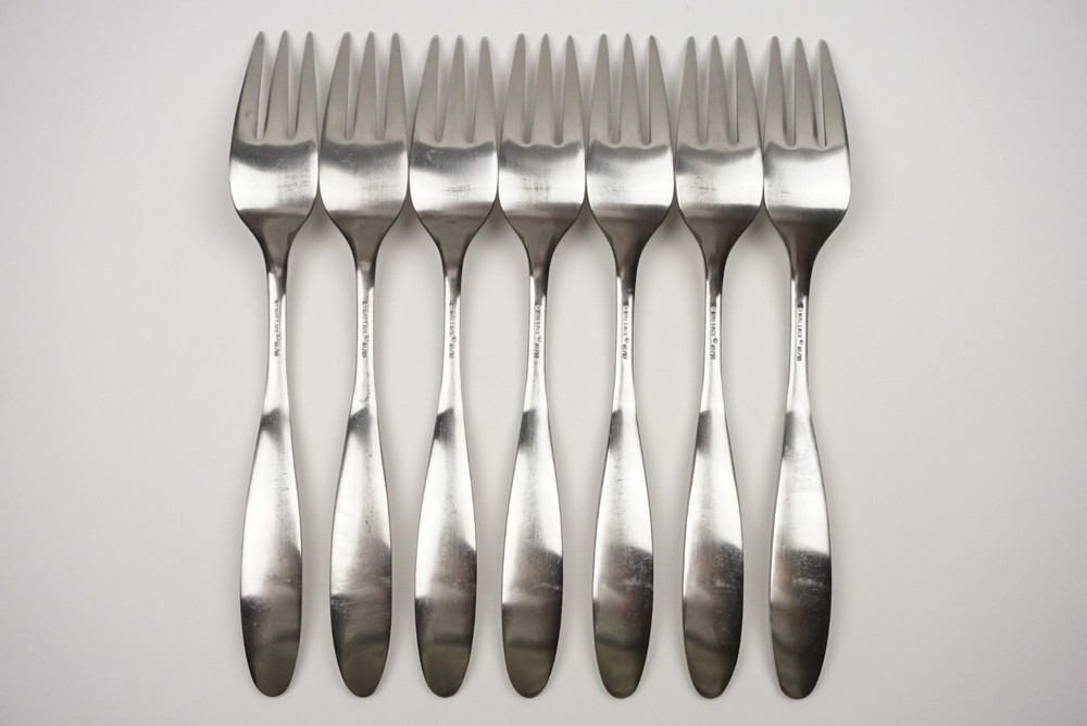 7 x Wallace Array Stainless Dinner Forks 8”