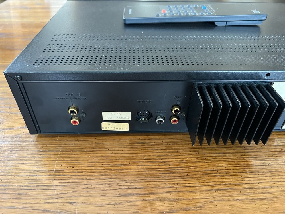 Magnavox CDB650 CD Player with Remote Control Phillips TDA DAC chip