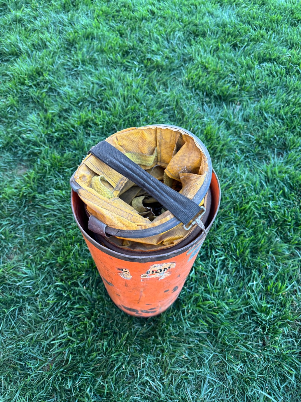 8" Confined Space Blower 110V Pupco 911 w/ 14ft Duct Hose & Metal Storage Can