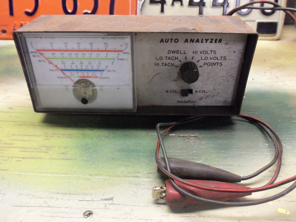 Vintage MEDALLION Auto Analyzer