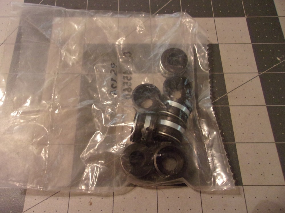 45560 (8) Valve Stem Seals SS45560