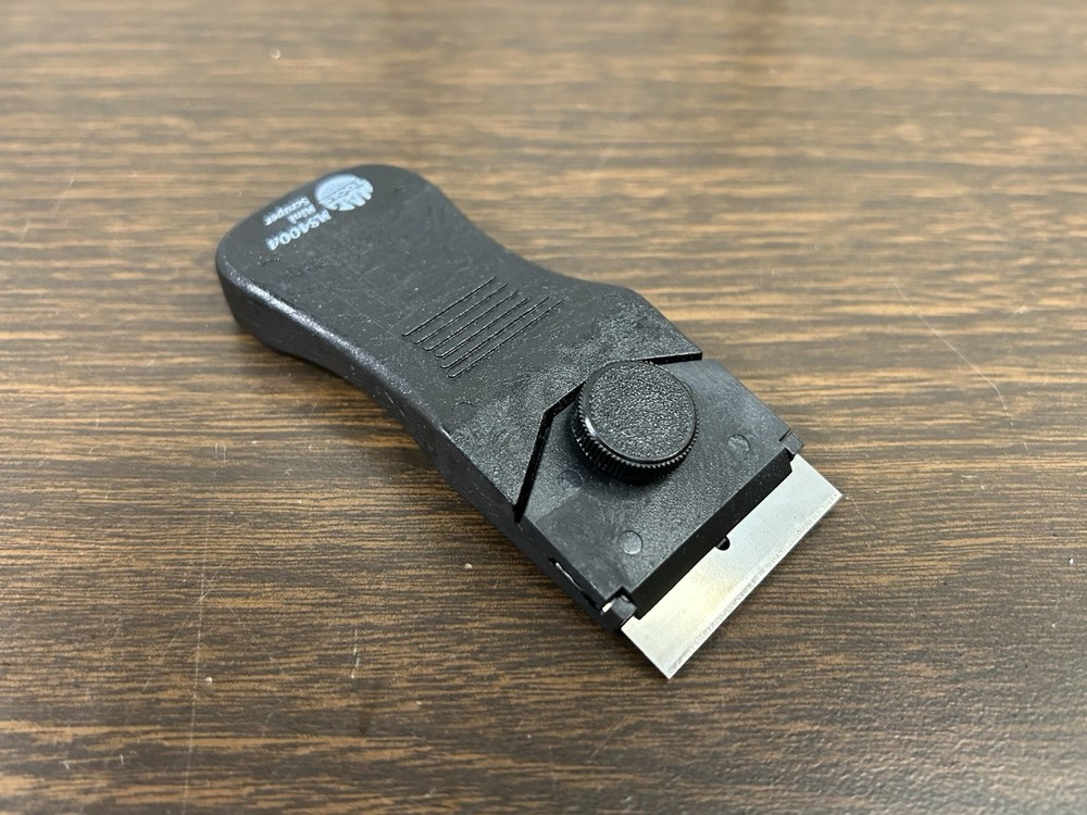 Mac Tools 4” Mini Scraper Black MS400A