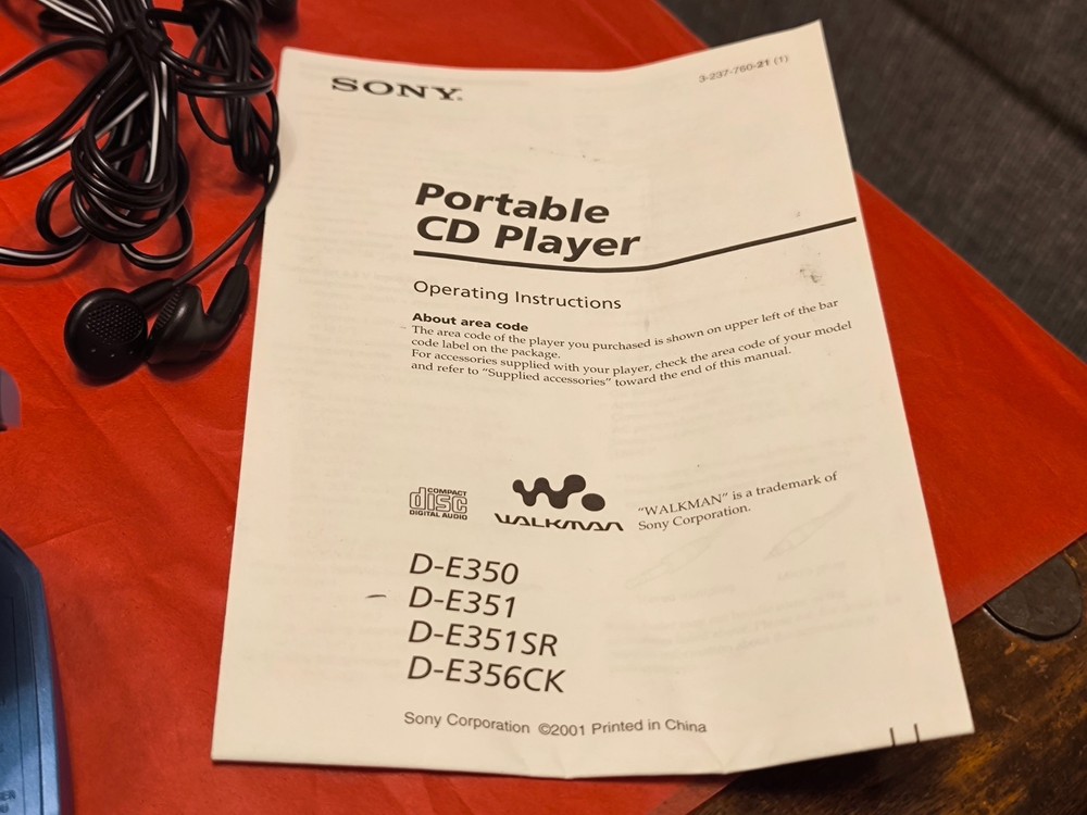 Sony D-E351 CD/CD-R/RW Walkman Blue Boxed