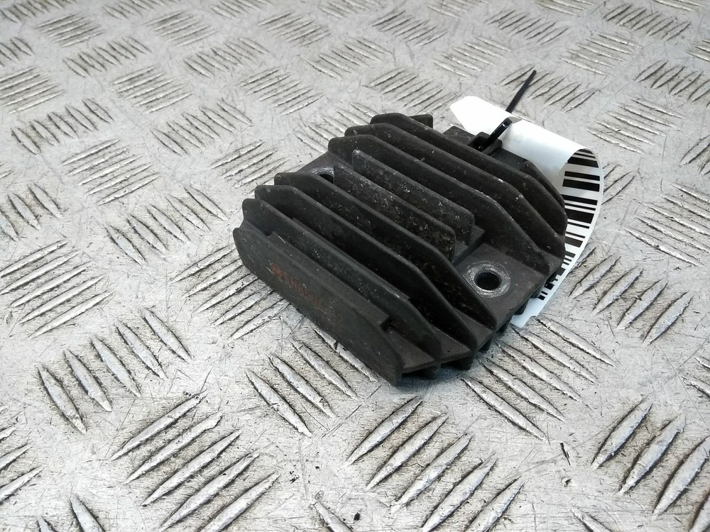 2000 YAMAHA YZF 600 R THUNDERCAT  RECTIFIER REGULATOR