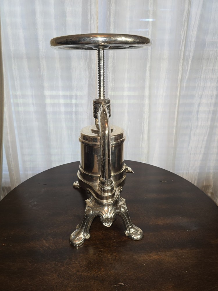 Silver Plated Duck Press Or Canalier