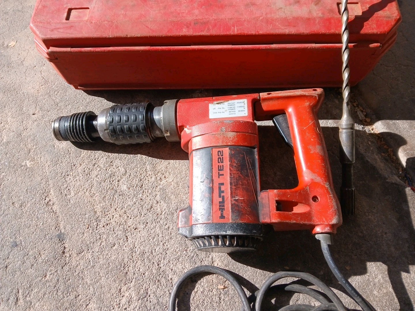 HILTI TE 22 Corded Hammer Drill With 1 Bit And Case