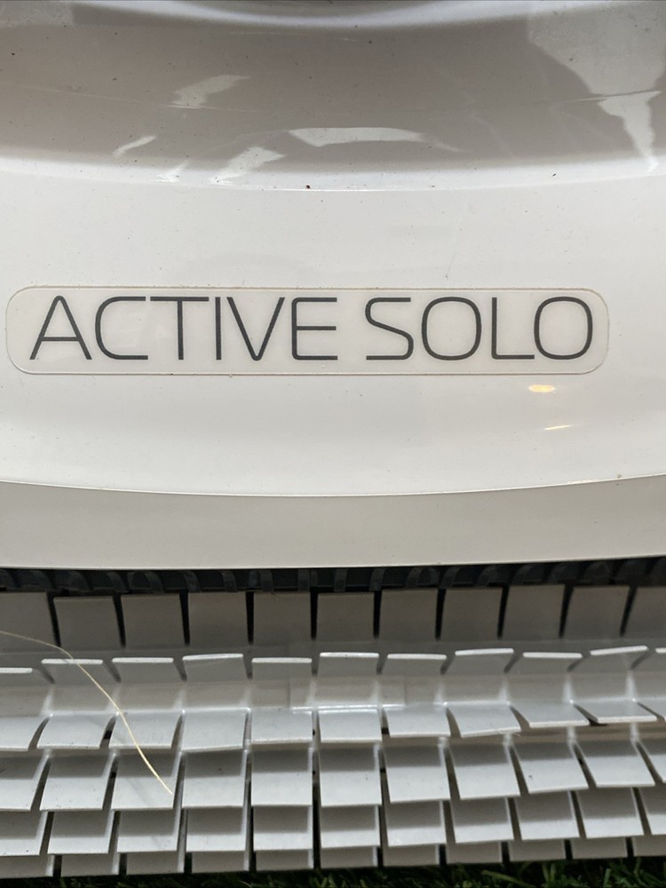 Maytronics Dolphin Active Solo Pool Robot