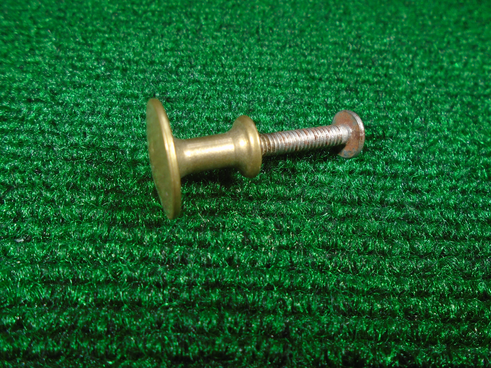 SMALL BRASS 3/4" KNOBS: PERFECT FOR BARRISTER CASE, PIANO KEYBOARDS, ETC (42020)