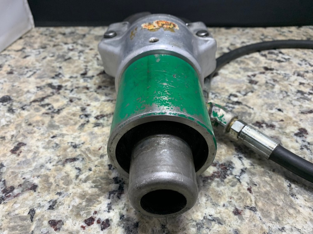GREENLEE 750 HYDRAULIC CABLE CUTTER