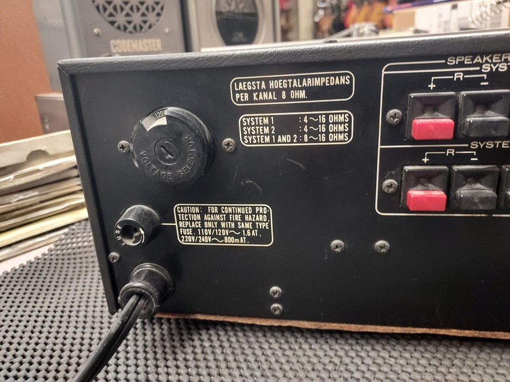 Marantz 1072 Stereo Amplifier Integrated