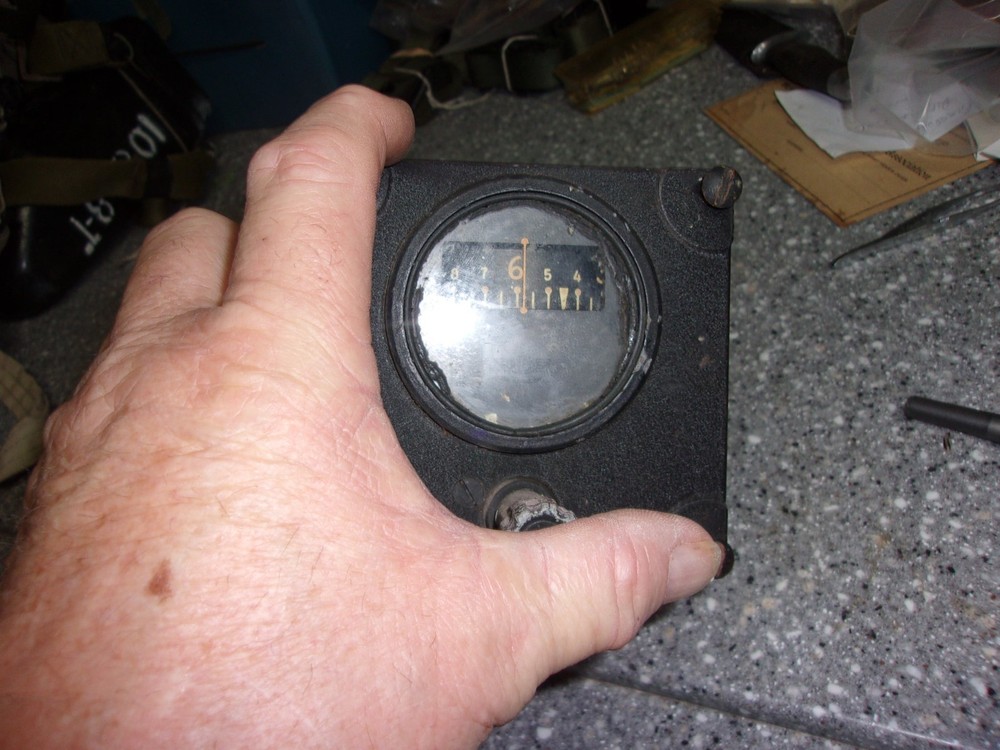 C32 plane gyro indicator