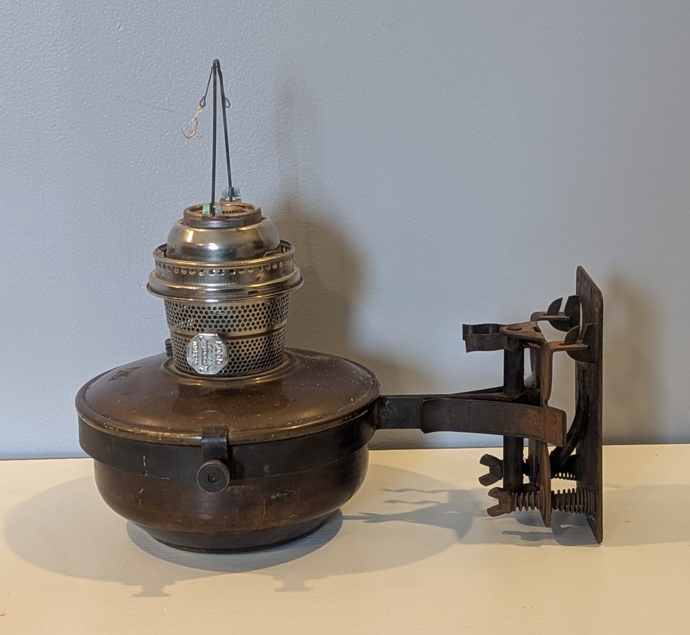 Aladdin Kerosene Caboose Lamp Model C Wall Mount Bracket Railroad Lantern