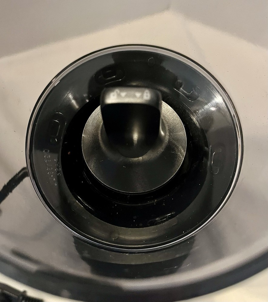 OXO Brew Conical Burr Coffee Grinder Silver, One-Touch Automatic Smart Grind