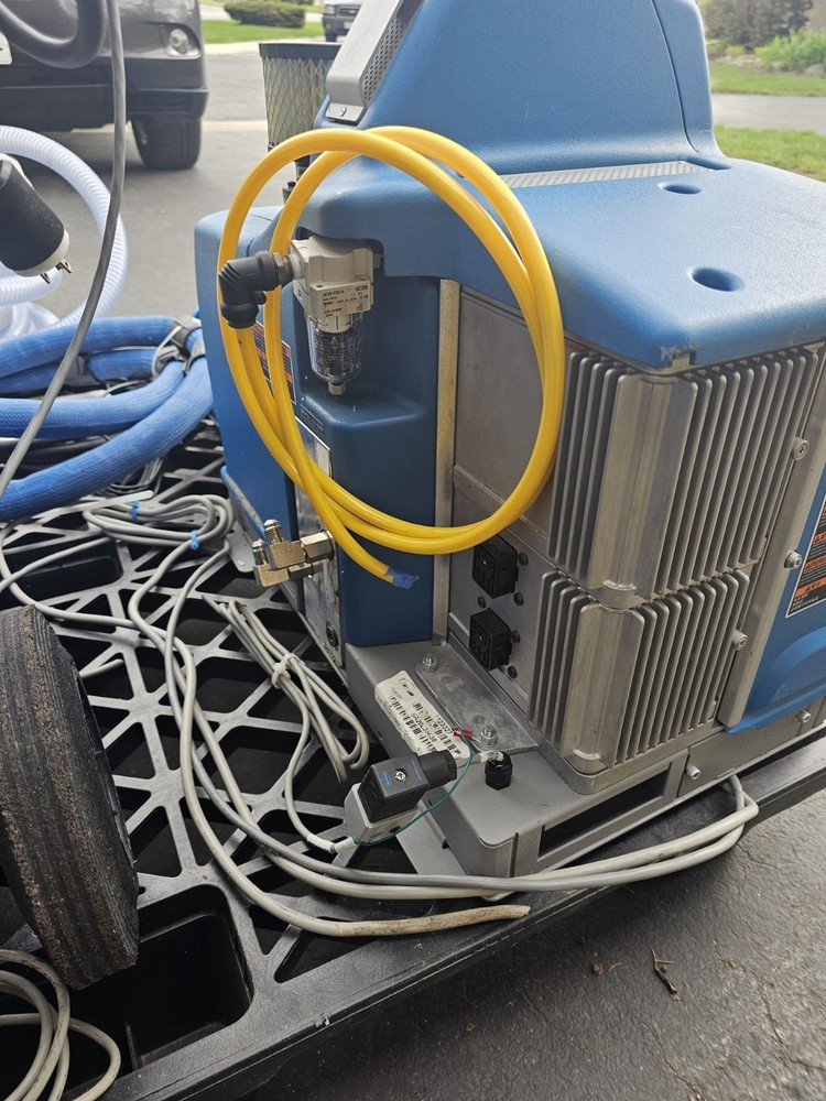 Nordson ProBlu7 Hot Melt Glue System: Full Automatic System.