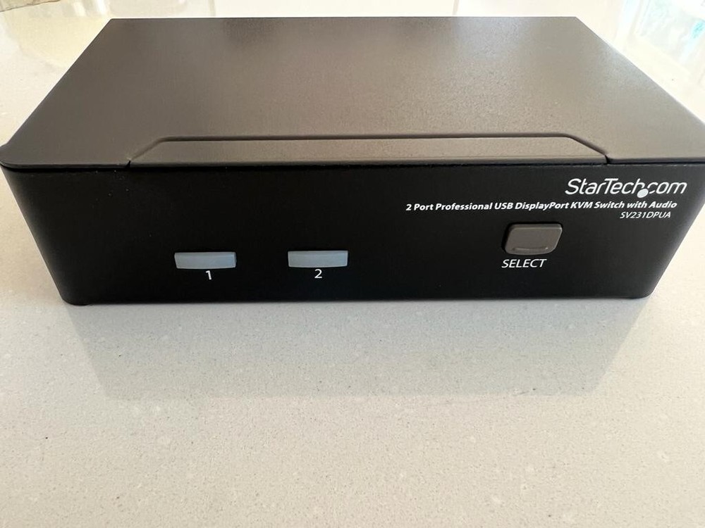 StarTech.com SV231DPUA 2 Port Professional USB DisplayPort KVM Switch with Audio