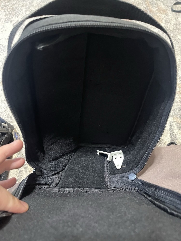 Bose Aviation Embroidered Headset Bag Lot (4) - Two Thicker Zip /Two Pull String