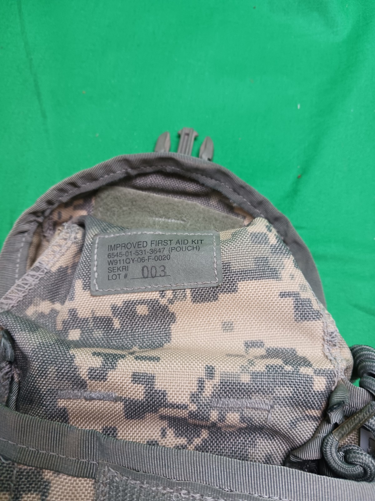 US Army Universal First Aid Kit W/Insert Camo Used