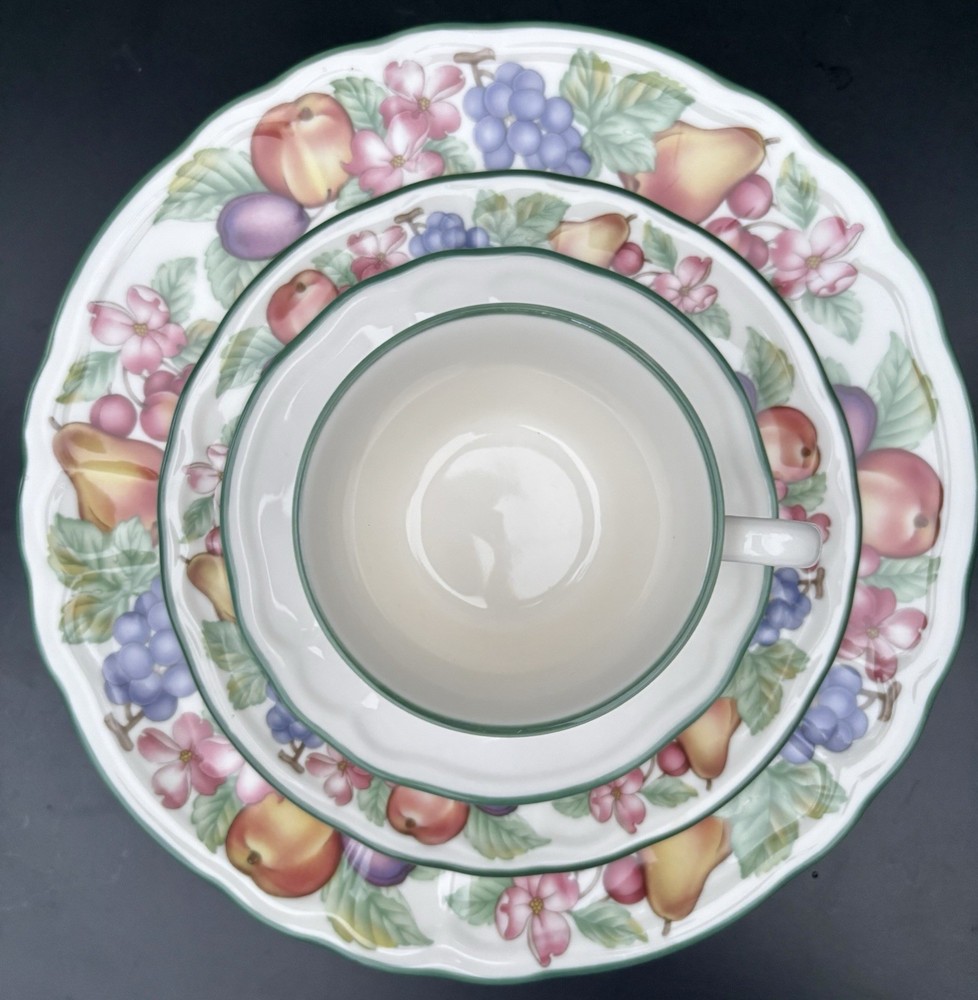 EPOCH Collection Dinnerware Five Piece Set ~Market Day~E-801