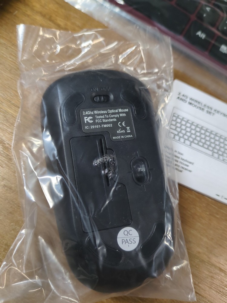 Maroon Black 2.4G Wireless Keyboard And Mouse Set With Receiver