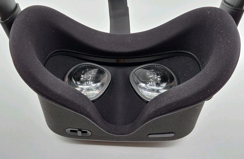 Bundle - Meta Oculus Quest 1 VR Headset + Lenovo Oculus Rift S w/ Controllers