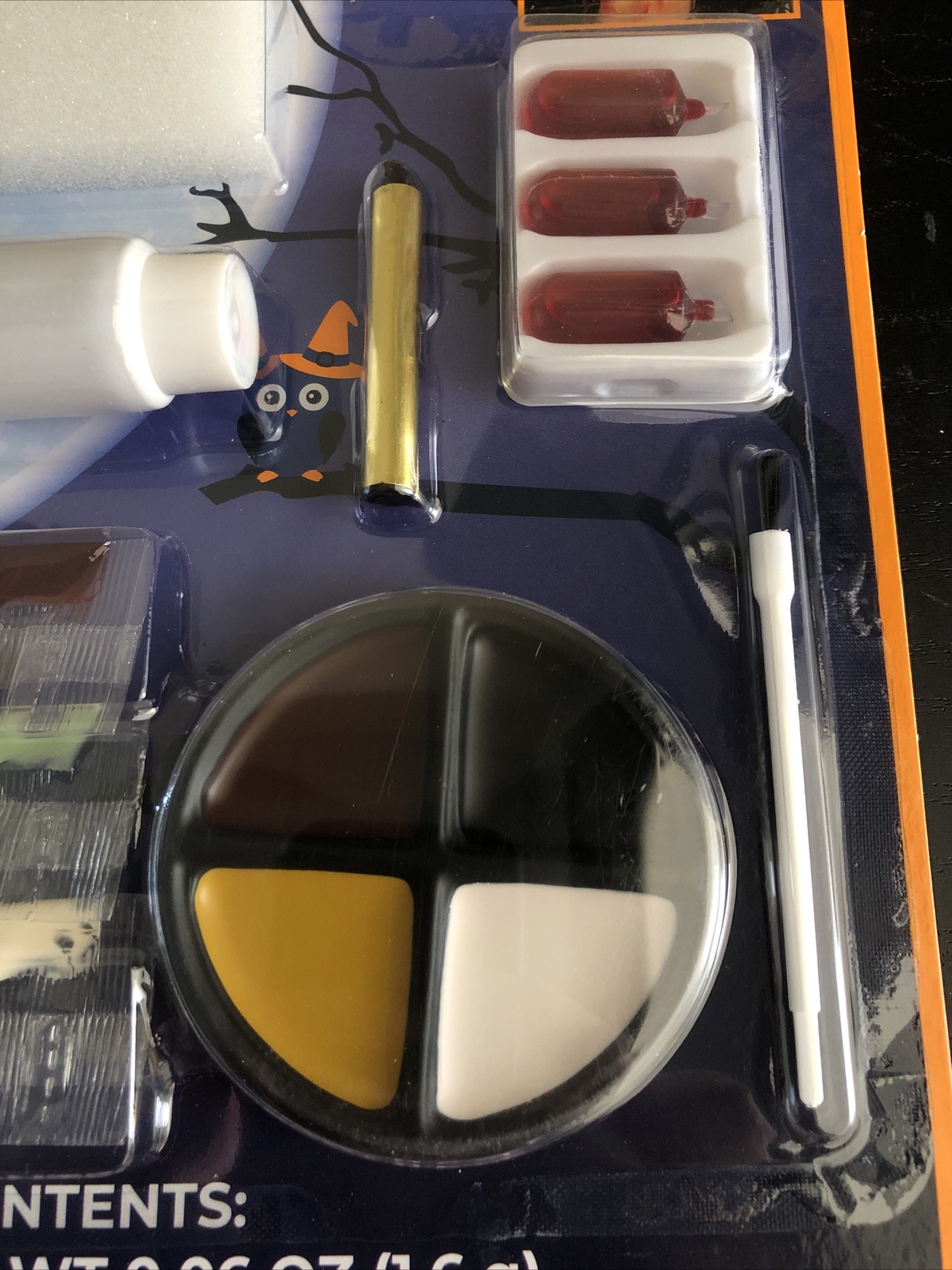 Deluxe Halloween Zombie Make-up Kit, Fake Blood, Sponges, Make-up, Flesh (NEW)