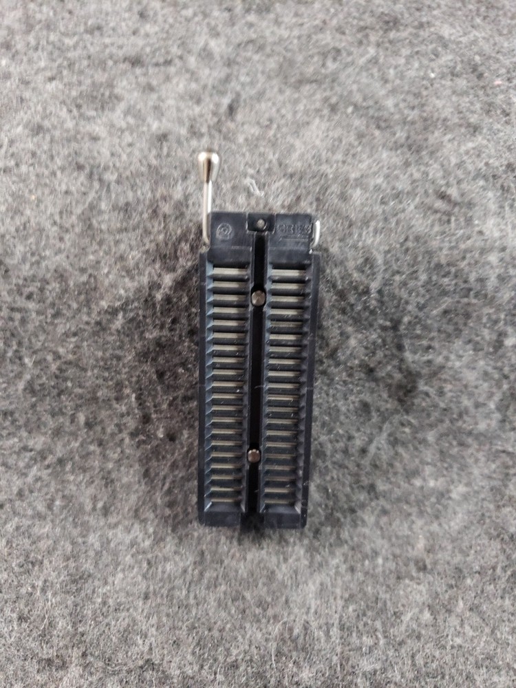 40 PIN Programmer Locking ZIF Socket High Stability for Production Line....(SB4)