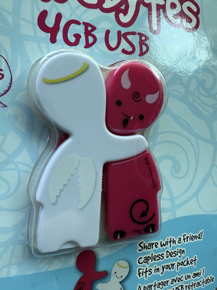 Dana-Elec 8GB (2x 4GB) USB Memory Cards Angel/Devil 2 Pack ShareBytes