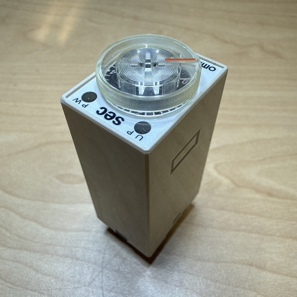 NEW! Omron H3Y-2 Timer Relay