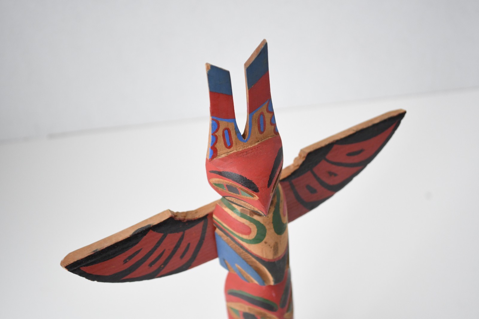 Vintage PWC Cedar Totem Pole Thunderbird Human 1960's 8x5