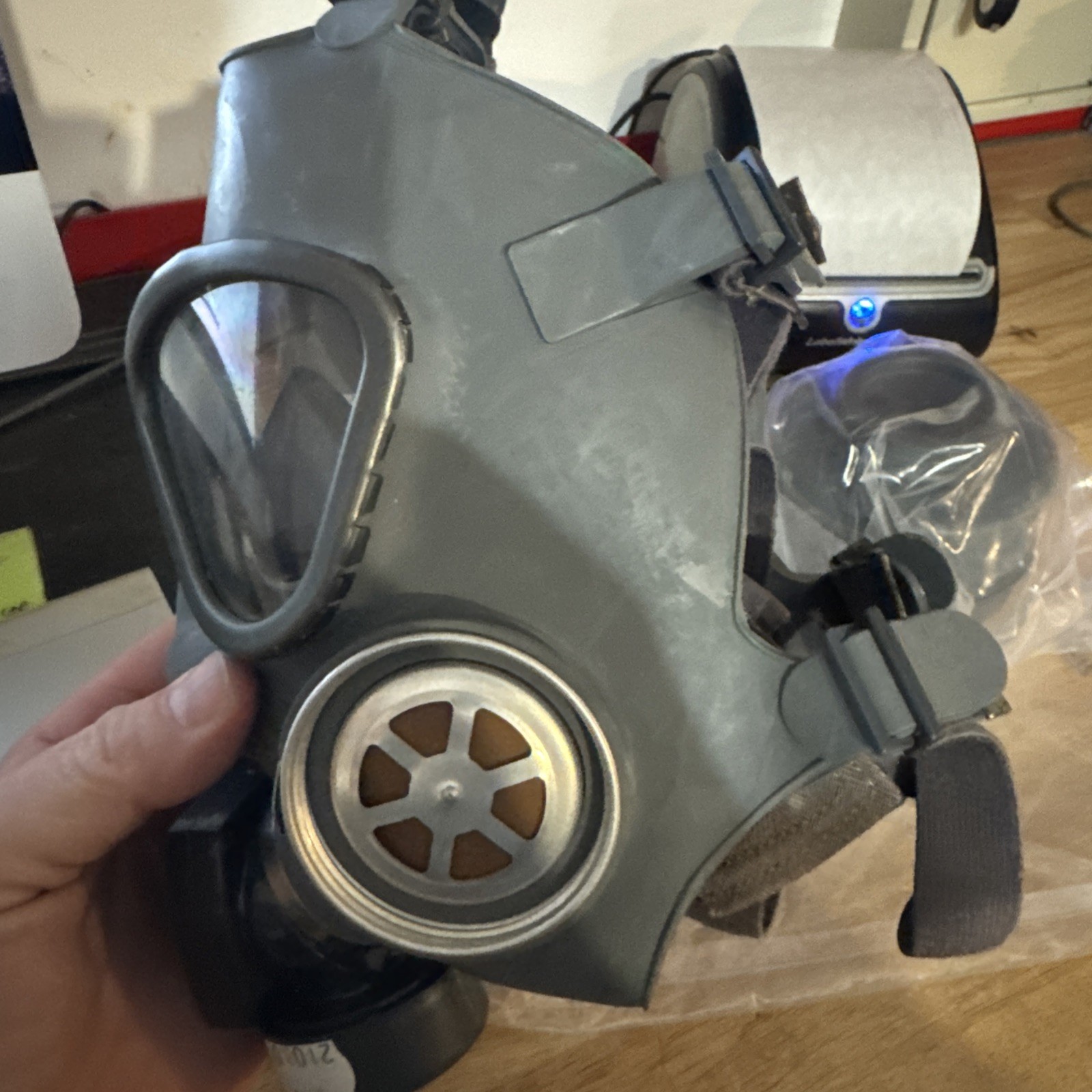 Finland Gas Mask New/Old Stock Clear Insert NATO 40mm Filter NBC Nuke Army Surpl