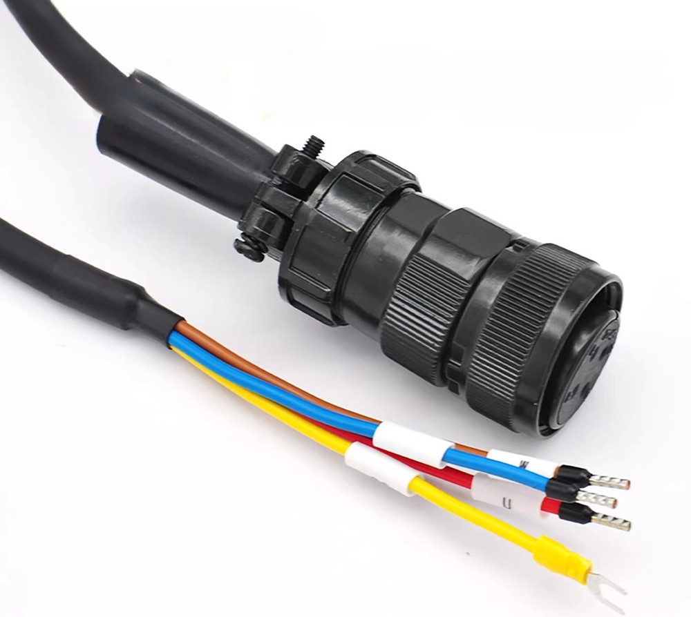 1PCS Servo power cable MFMCA0032ECT MFMCA0052ECT MFMCA0152ECT MFMCA0102/0200ECT