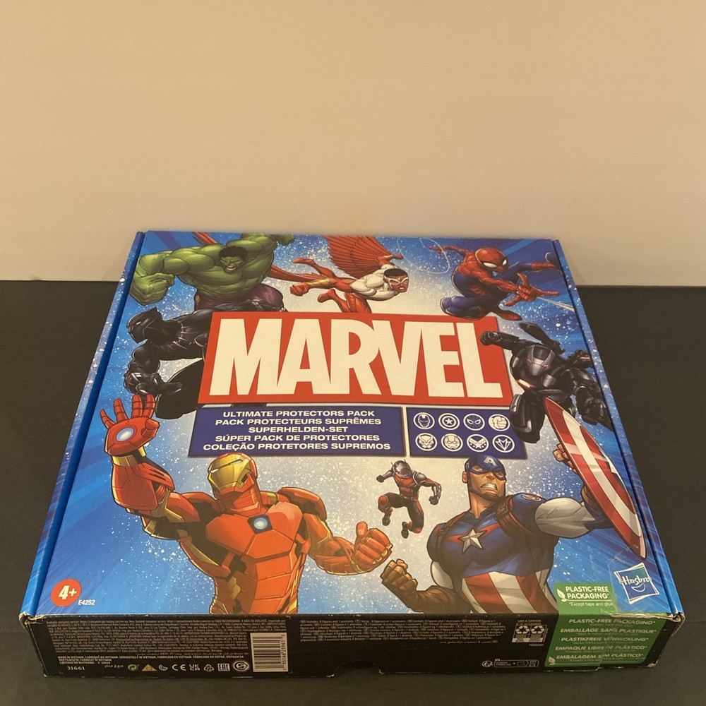 Marvel Avengers Ultimate Protectors Pack, 8 Figures Set 6" In Box Excellent