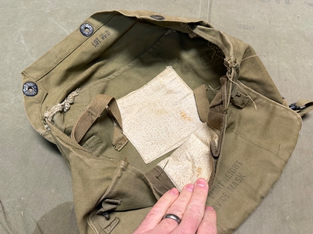 ORIGINAL WWII US ARMY INFANTRY M1A1 M6 GAS MASK CARRY BAG-OD#3