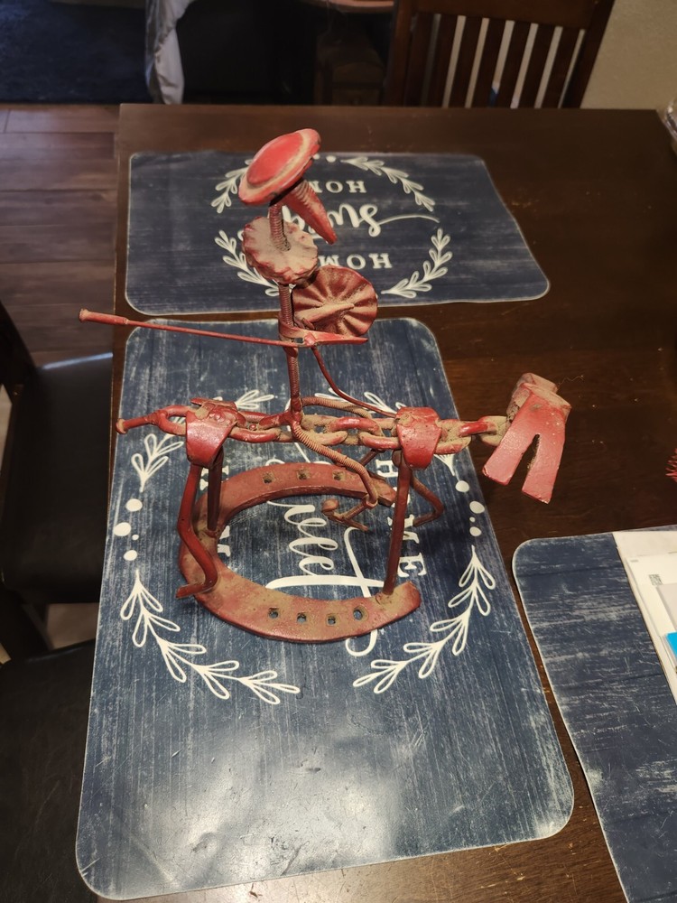 Horseshoe Folk Art