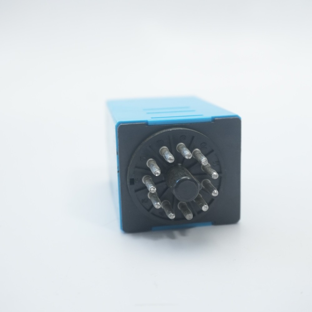 IDEC RTE-P22 Electronic Timer 120VAC 10A Relay time delay