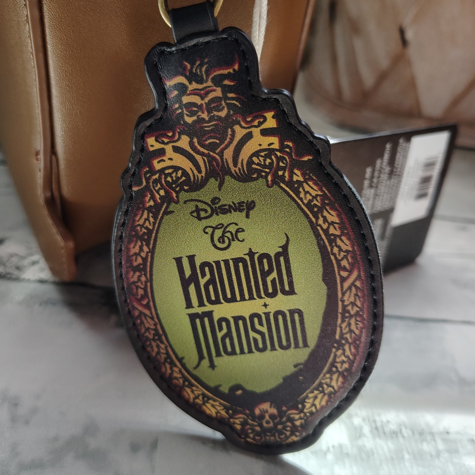 🏰🕰️Disney loungefly Haunted Mansion Clock Crossbody Glow In The Dark