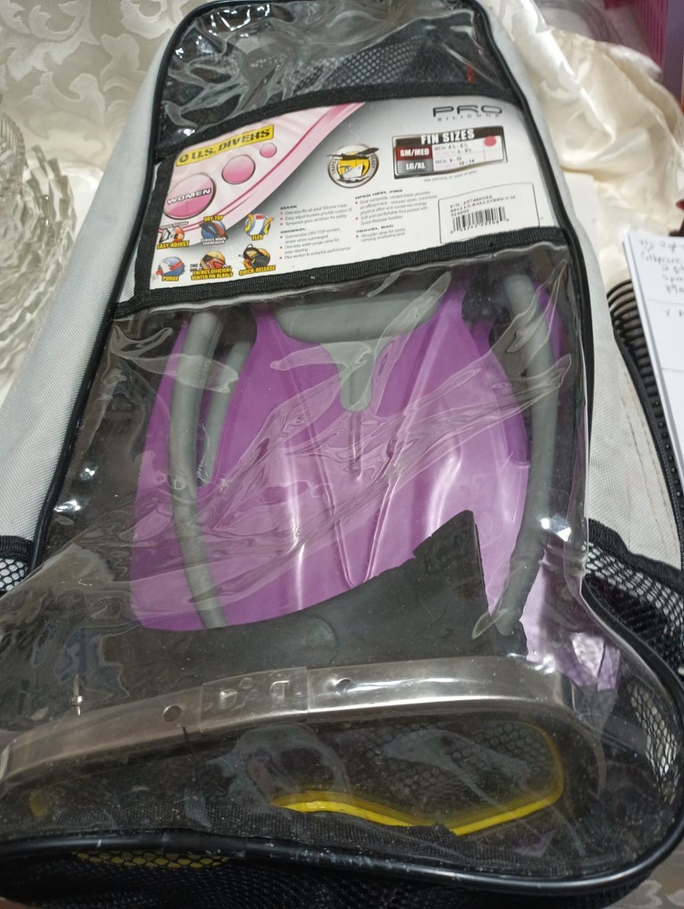 U.S. Divers Snorkel Set For Women. S/M