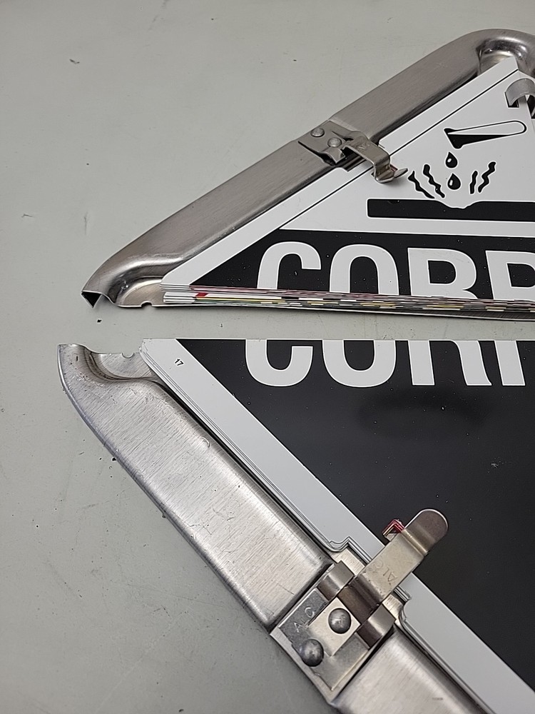 Labelmaster Placard Holder Split Design 81-8SFO