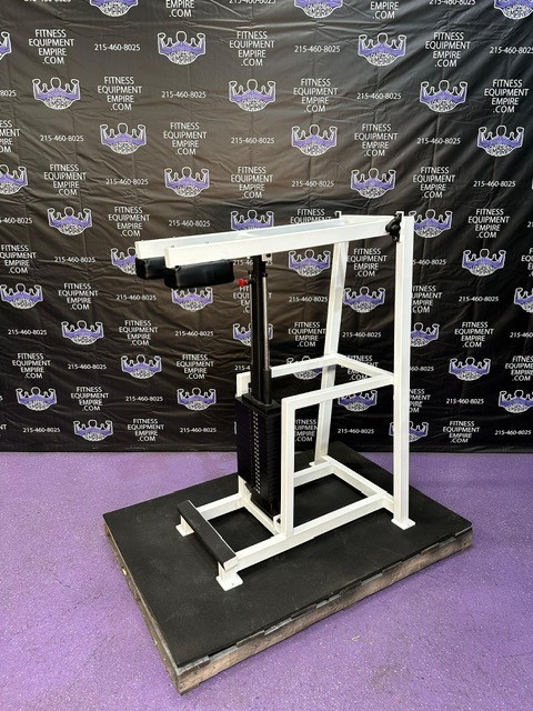 Classic Standing Calf Raise w / 400 Lb Stack