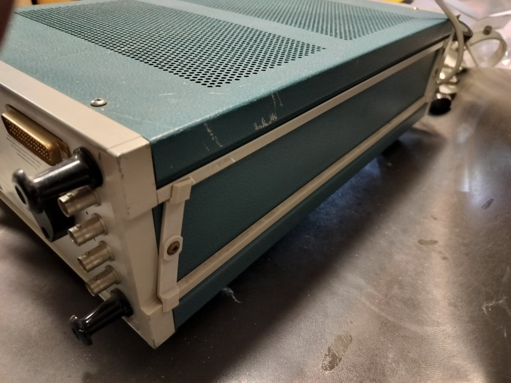 Tektronix TM504 Power Mainframe 4 Slots PG502, DM502 & PS503A modules