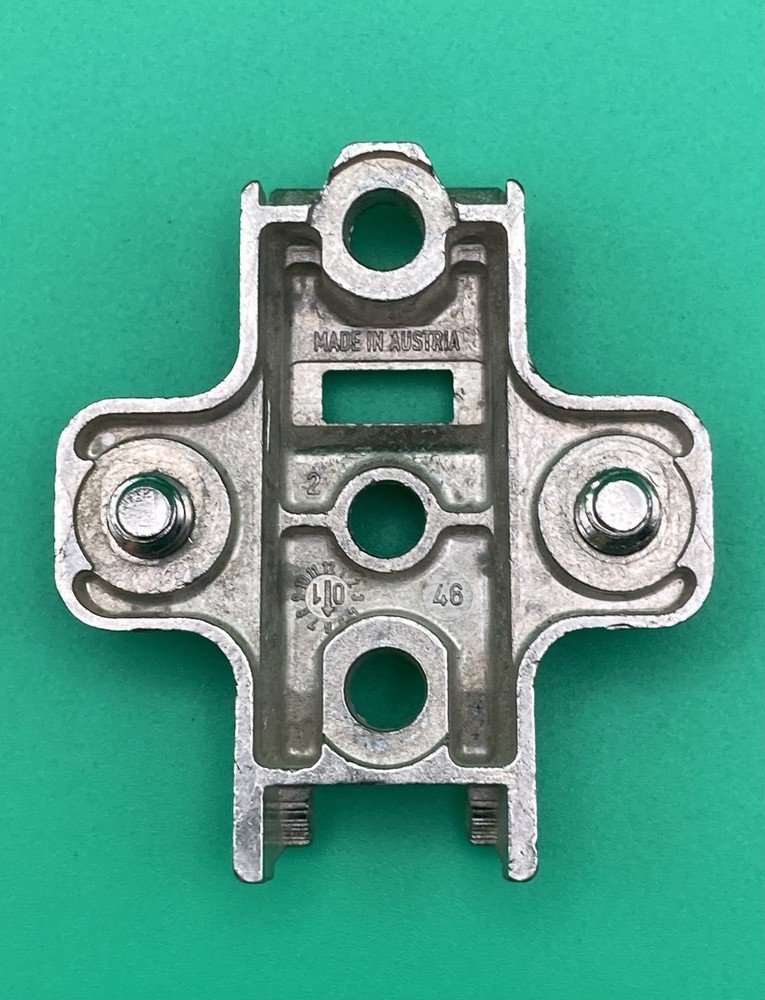 Grass Hinge 1.3mm Clip On Base Plate "46" / Baseplate Mounting Plate