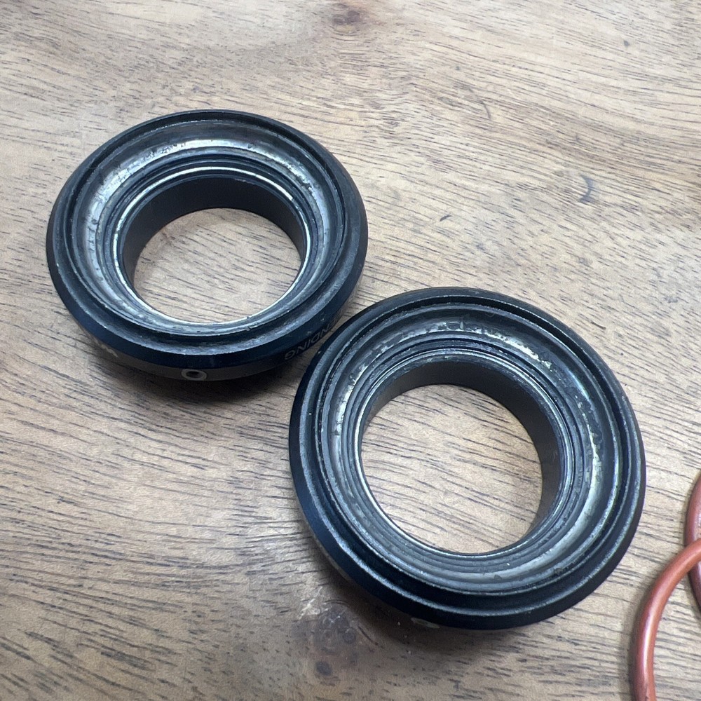 WTB Grease Guard Headset 1 1/8" Wilderness Trail Bikes Black Threadless
